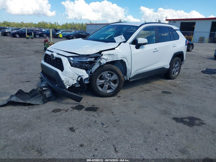 2025 TOYOTA RAV4 XLE - 2T3W1RFV8SC310895