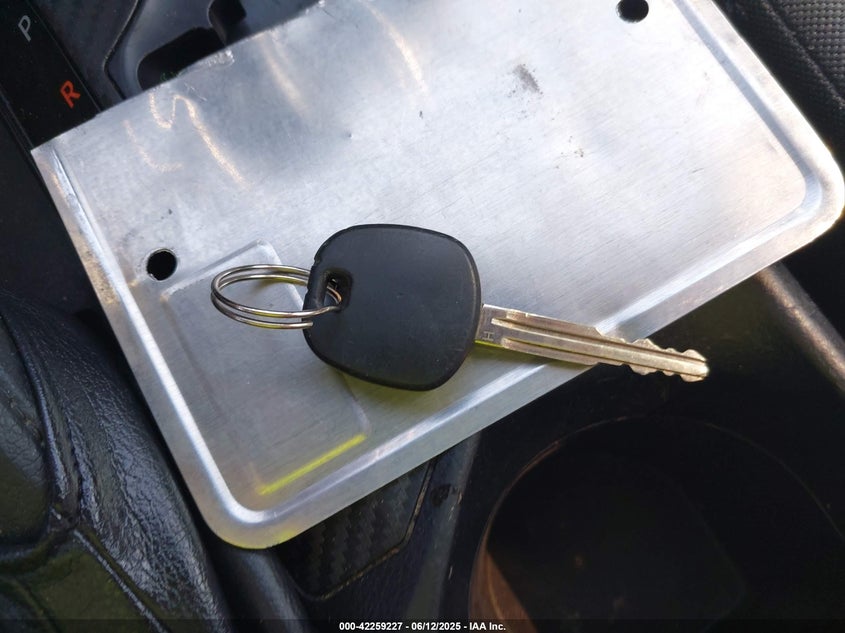 2013 TOYOTA RAV4 LE - JTMZFREV9DD011589