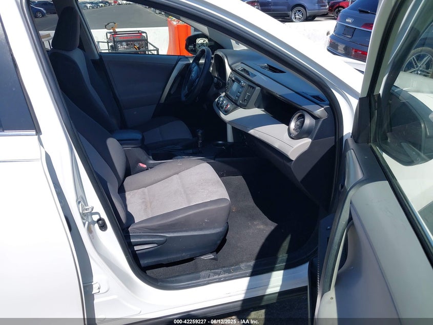 2013 TOYOTA RAV4 LE - JTMZFREV9DD011589