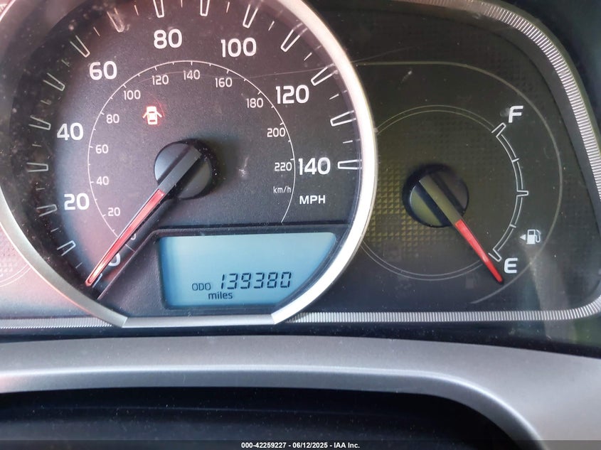 2013 TOYOTA RAV4 LE - JTMZFREV9DD011589