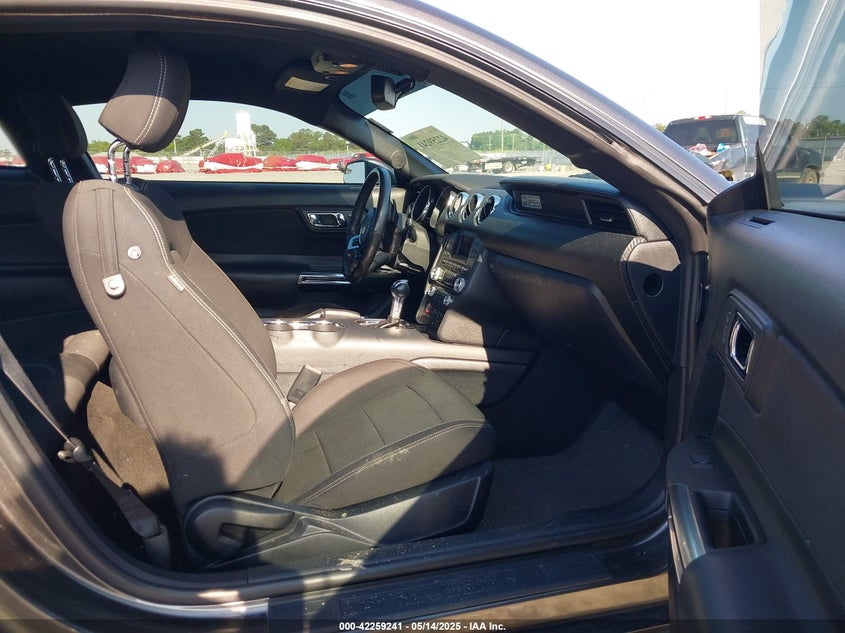 2016 FORD MUSTANG V6 - 1FA6P8AM0G5210574