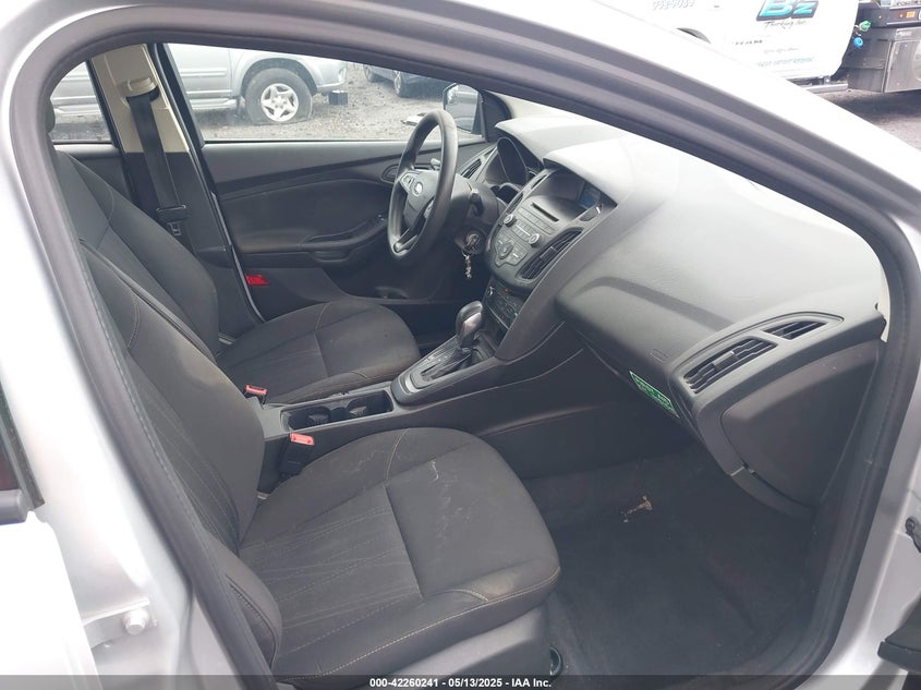 1FADP3E27GL349051 2016 FORD FOCUS photo no. 5