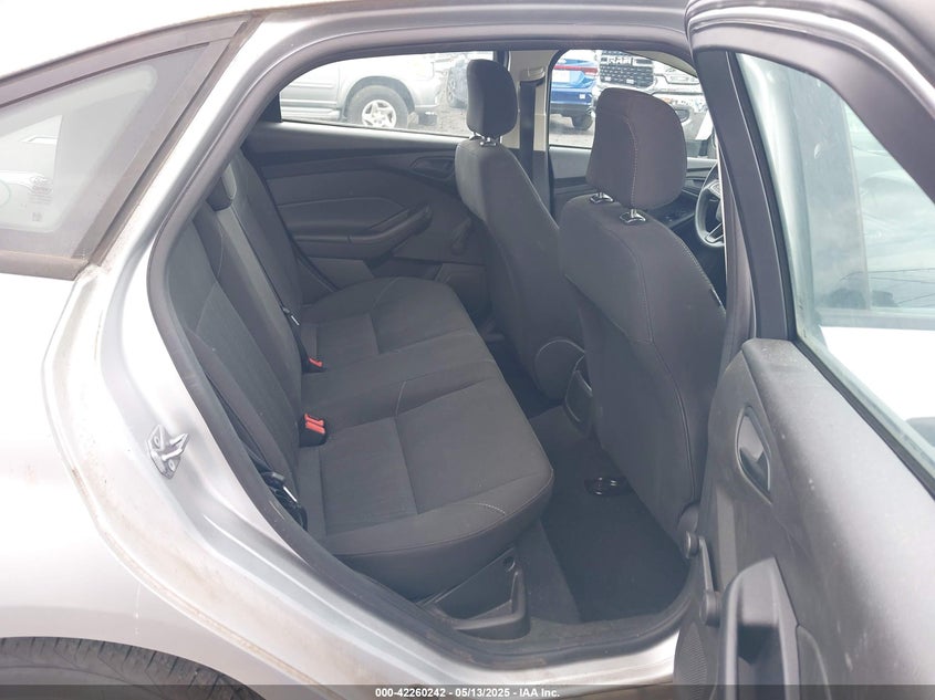 1FADP3E25GL311186 2016 FORD FOCUS photo no. 8