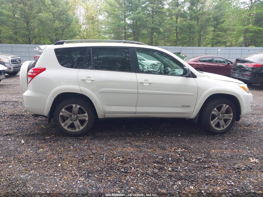 2009 TOYOTA RAV4 VIN: JTMBF32V39D009332