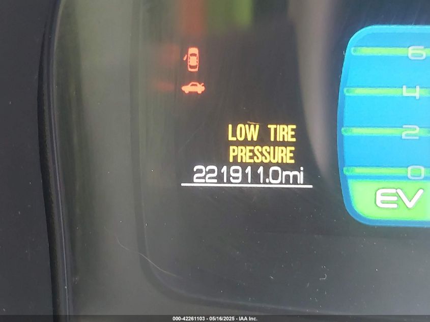 2010 Ford Fusion Hybrid VIN: 3FADP0L39AR2681J8 Lot: 42261103