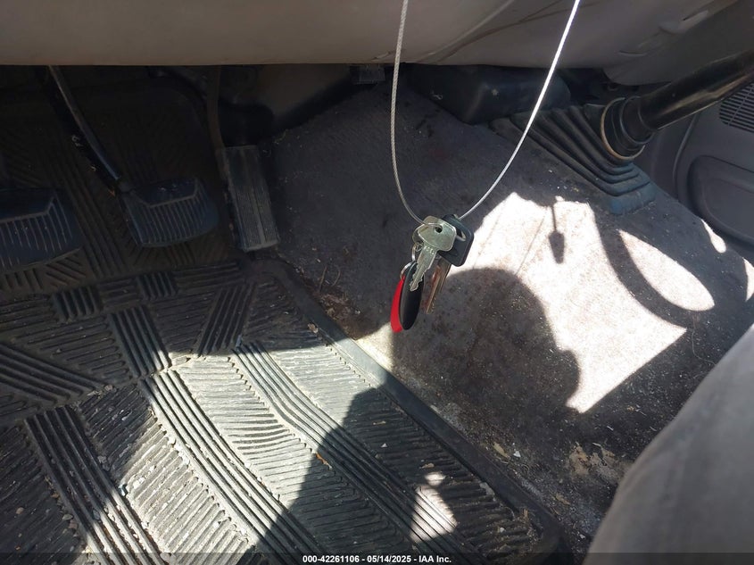 2000 Ford F350 Srw Super Duty VIN: 1FTSW31S6YEE49156 Lot: 42261106