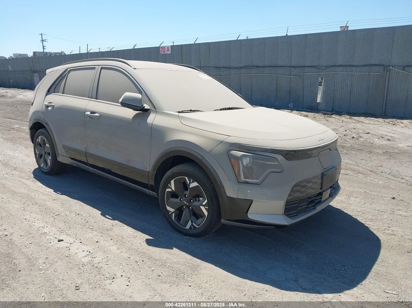 Vin: kndcr3l11r5122388, lot: 42753366, kia niro ev wind 2024 img_1