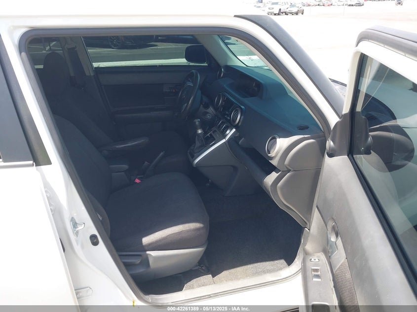 2008 SCION XB VIN: JTLKE50E181046191