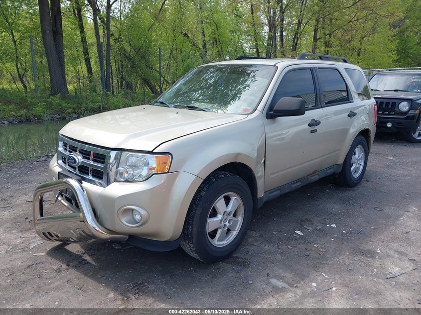 1FMCU9DG2BKA65478 2011 FORD ESCAPE photo no. 6