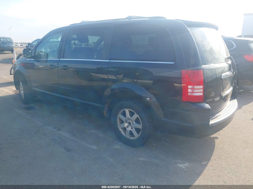 2008 CHRYSLER TOWN & COUNTRY VIN: 2A8HR54P08R128150