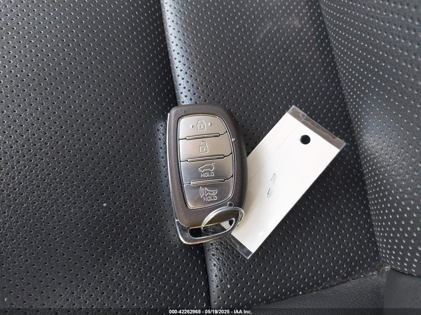 2021 HYUNDAI TUCSON VIN: KM8J3CAL8MU377921