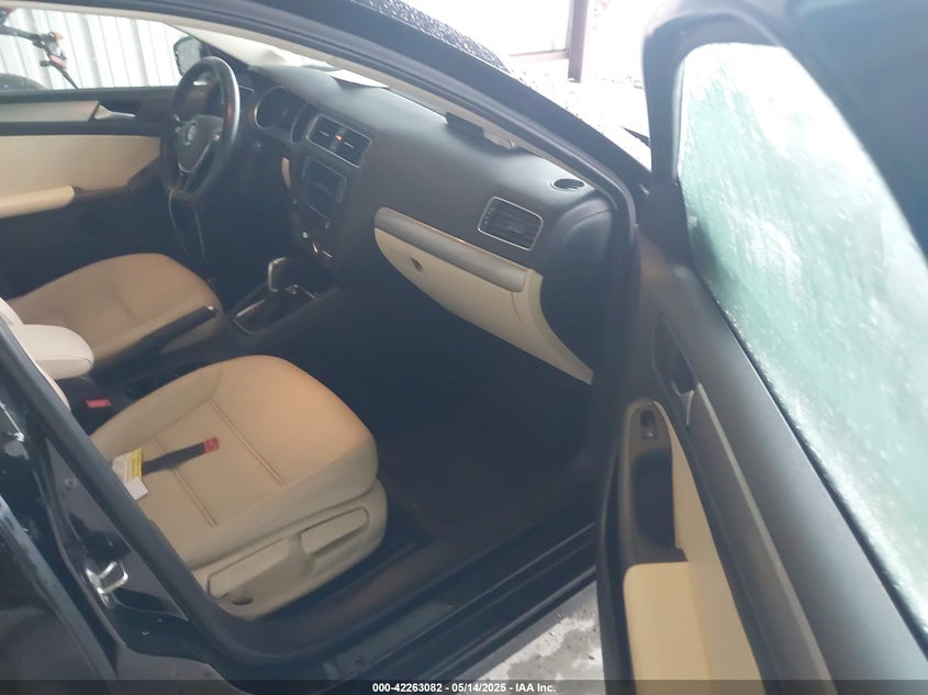 2018 VOLKSWAGEN JETTA VIN: 3VWDB7AJ3JM263655