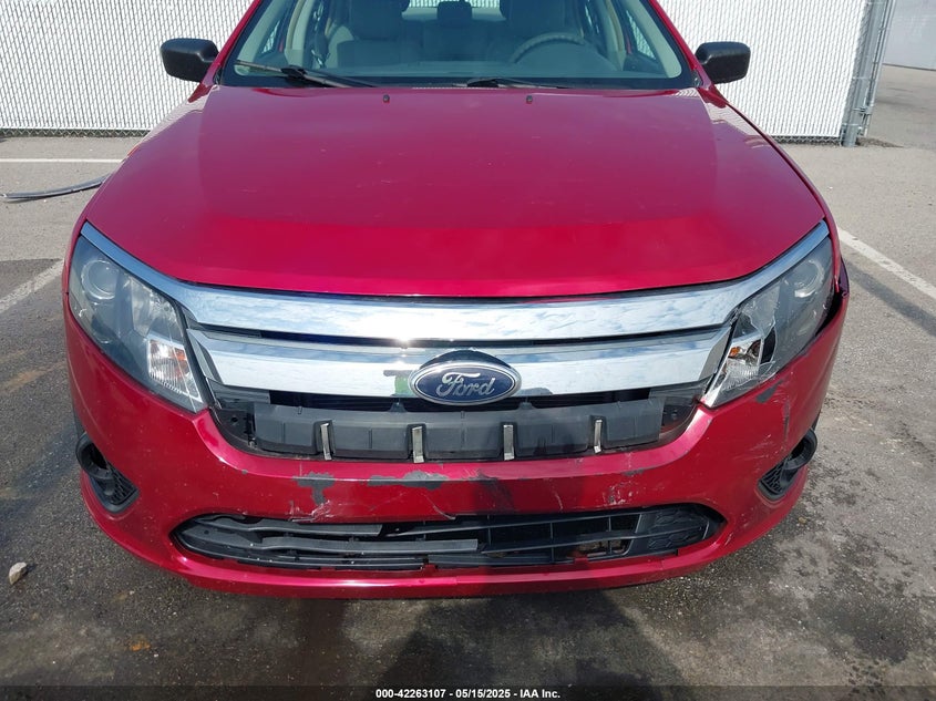 2012 Ford Fusion S VIN: 3FAHP0GA8CR256149 Lot: 42263107