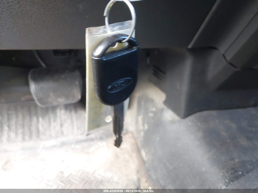 2013 FORD F-150 VIN: 1FTMF1CM1DKG03859