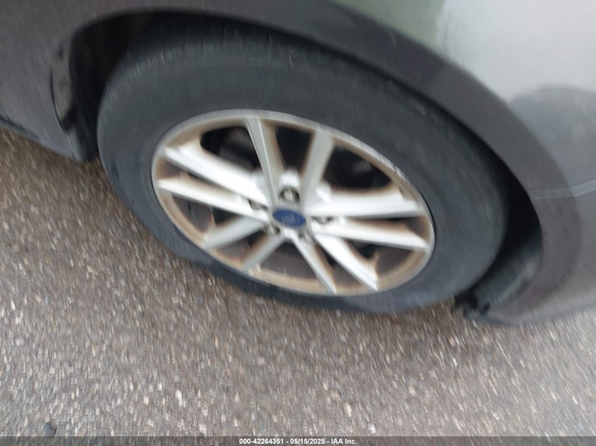 2016 FORD FOCUS SE - 1FADP3K28GL236942