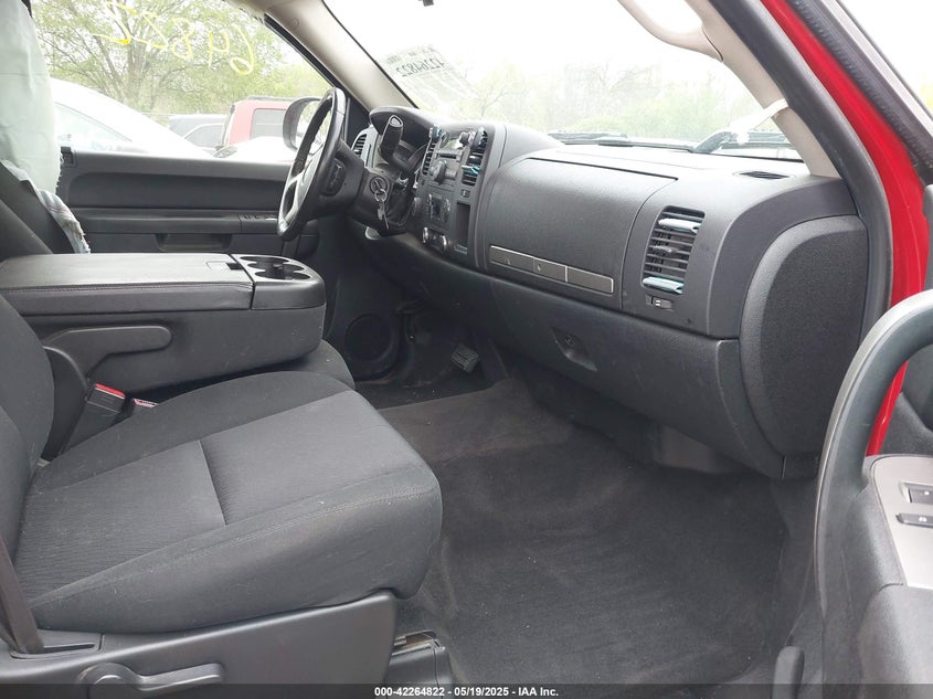 2011 CHEVROLET SILVERADO VIN: 3GCPKSE35BG355736