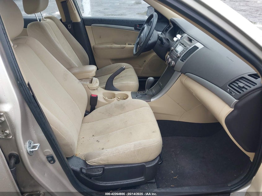 2009 HYUNDAI SONATA VIN: 5NPET46C89H551170