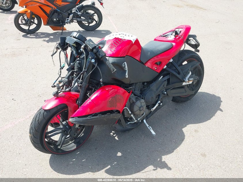 4MZYL04D293C01142 2009 BUELL 1125 photo no. 2