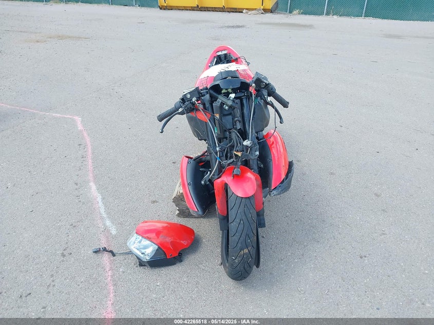 4MZYL04D293C01142 2009 BUELL 1125 photo no. 5