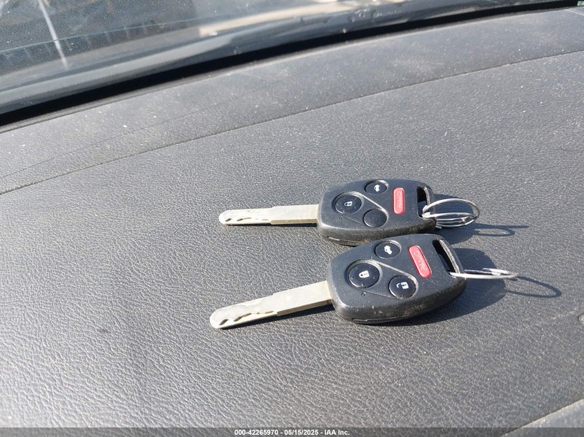 2007 HONDA ACCORD VIN: 1HGCM56827A049377