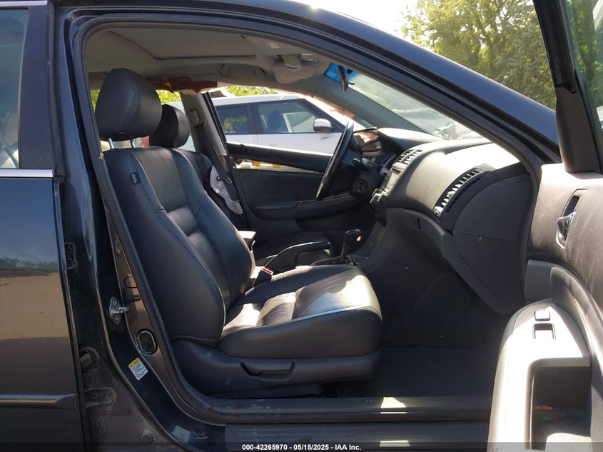 2007 HONDA ACCORD VIN: 1HGCM56827A049377