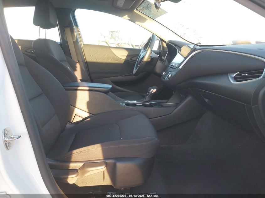 2024 CHEVROLET MALIBU 1.5L I-4 DI, DOHC, V(VIN: 1G1ZD5ST8RF154197