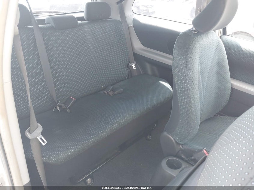 2007 TOYOTA YARIS VIN: JTDJT923075047727