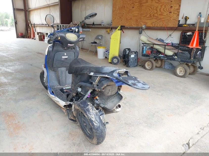 2008 BAHM BAHM VIN: 5RY01104585052643