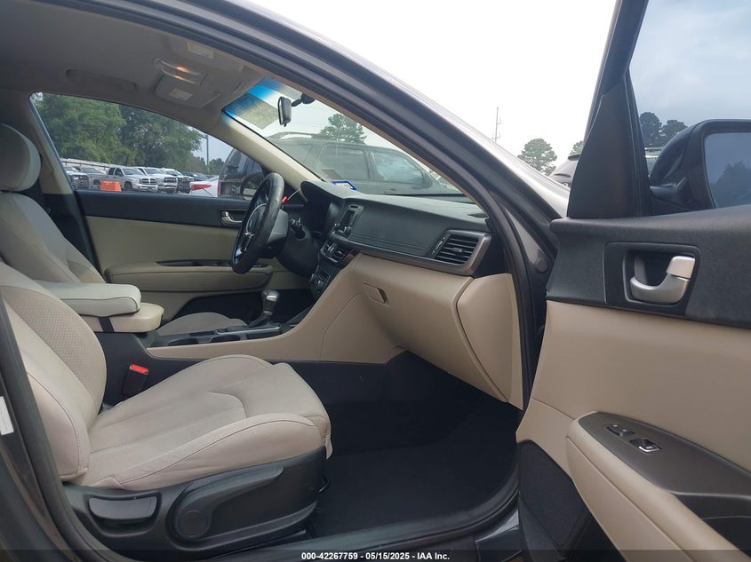 2016 KIA OPTIMA VIN: 5XXGT4L17GG027576