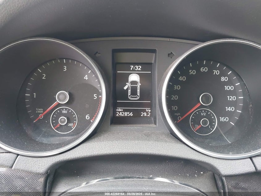 2011 VOLKSWAGEN JETTA SPORTWAGEN VIN: 3VWPL7AJ8BM644008