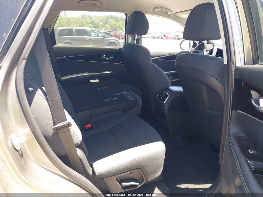 2019 KIA SORENTO VIN: 5XYPG4A32KG513726