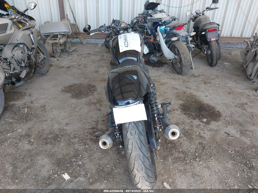 2010 TRIUMPH MOTORCYCLE BONNEVILLE SMT900K13AT412010