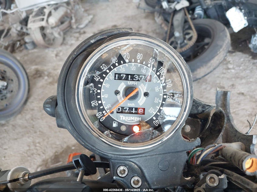 2010 TRIUMPH MOTORCYCLE BONNEVILLE SMT900K13AT412010