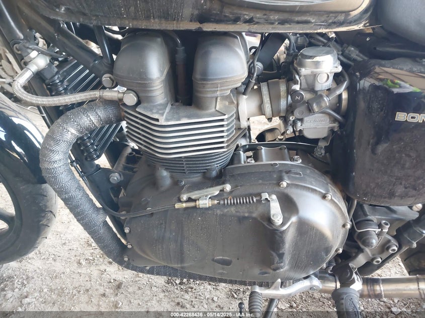 2010 TRIUMPH MOTORCYCLE BONNEVILLE SMT900K13AT412010