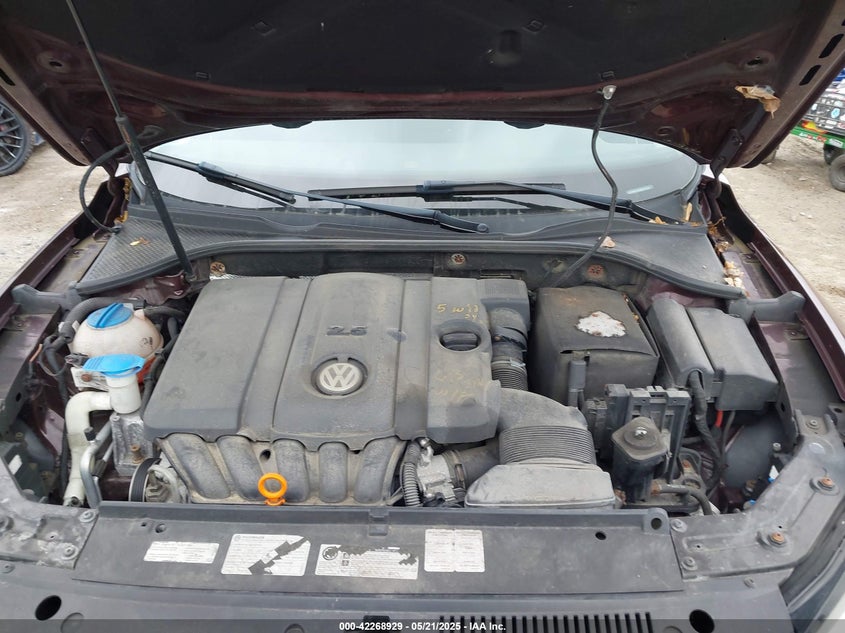 2013 VOLKSWAGEN PASSAT 2.5L SE - 1VWBP7A32DC103783