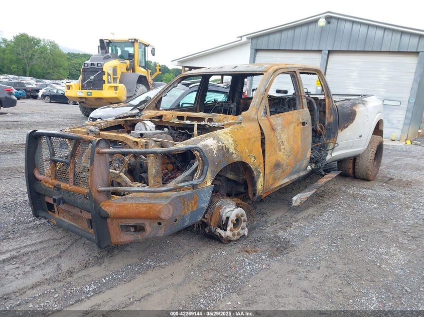 3C63RRJLXNG135349 2022 RAM 3500 photo no. 2