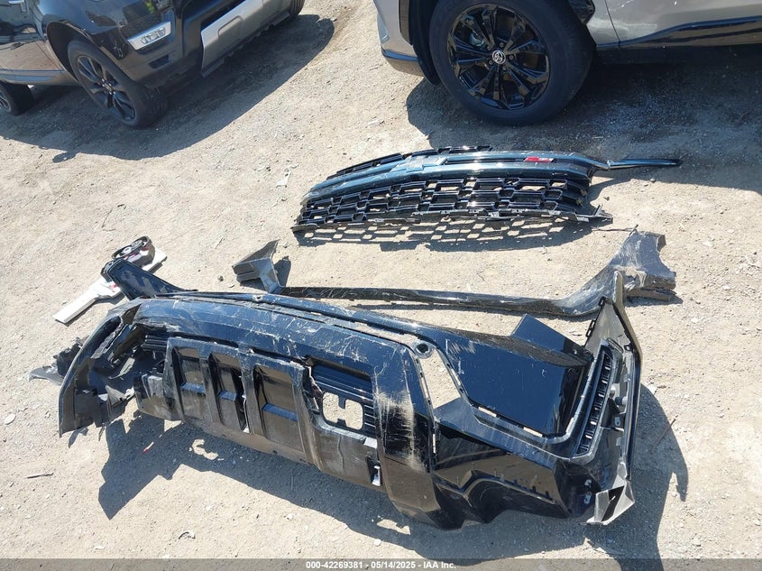 2021 Chevrolet Tahoe 4Wd Z71 VIN: 1GNSKPKD1MR313689 Lot: 42269381