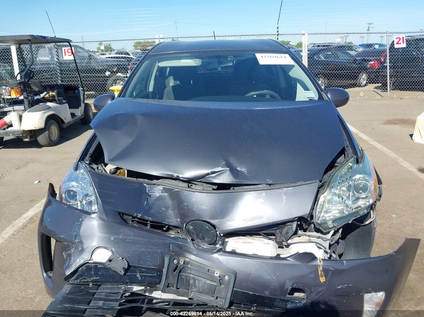 2013 TOYOTA PRIUS VIN: JTDKN3DU2D1724412
