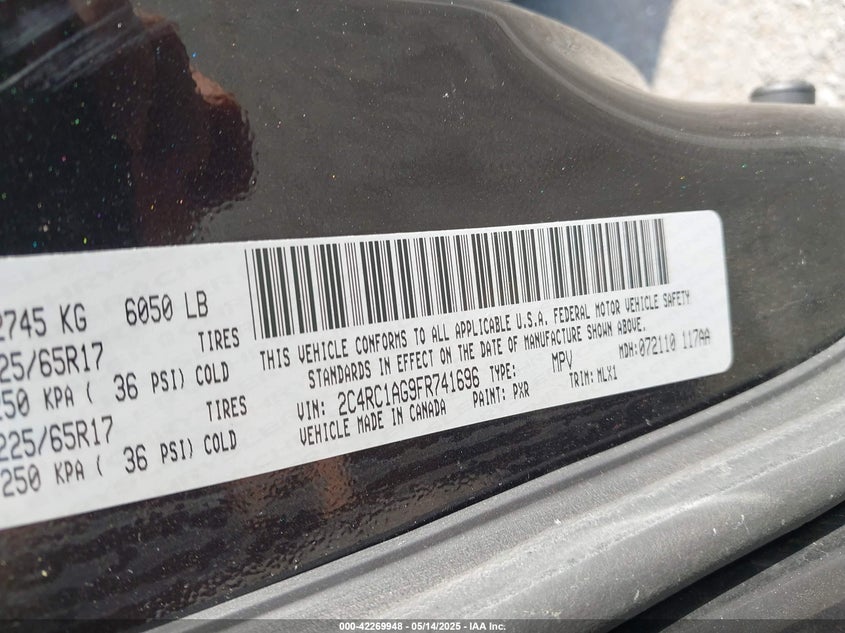 2015 CHRYSLER TOWN & COUNTRY VIN: 2C4RC1AG9FR741696