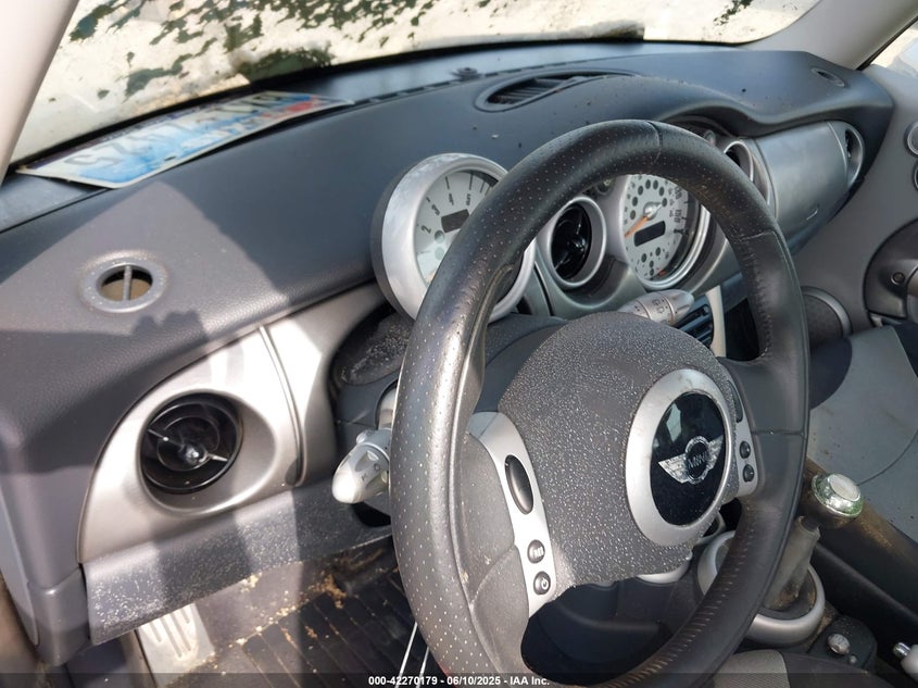 2003 Mini Cooper S VIN: WMWRE33423TD68983 Lot: 42270179