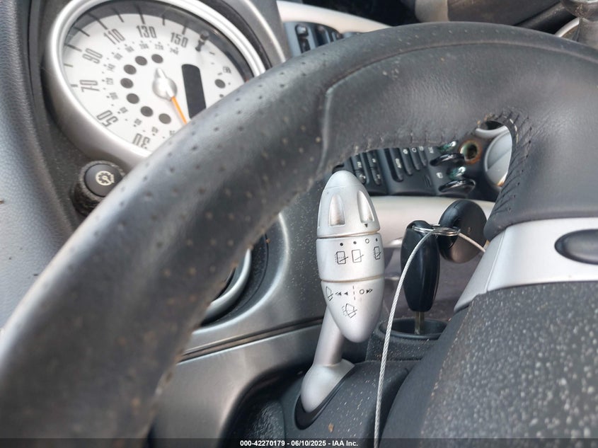 2003 Mini Cooper S VIN: WMWRE33423TD68983 Lot: 42270179