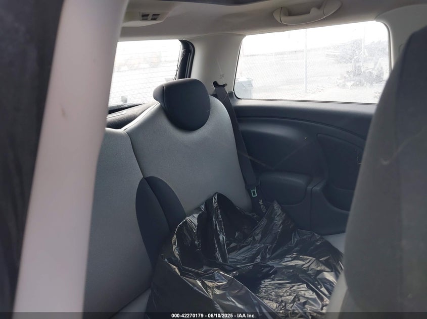 2003 Mini Cooper S VIN: WMWRE33423TD68983 Lot: 42270179