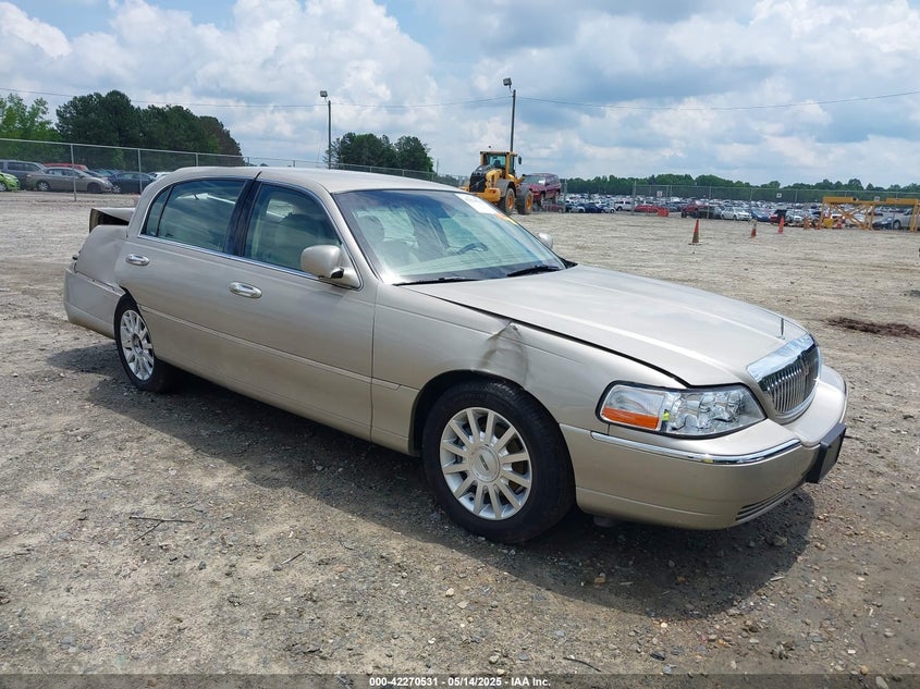 2007 Lincoln Town Car Signature