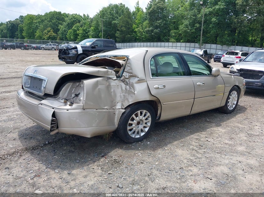 2007 Lincoln Town Car Signature