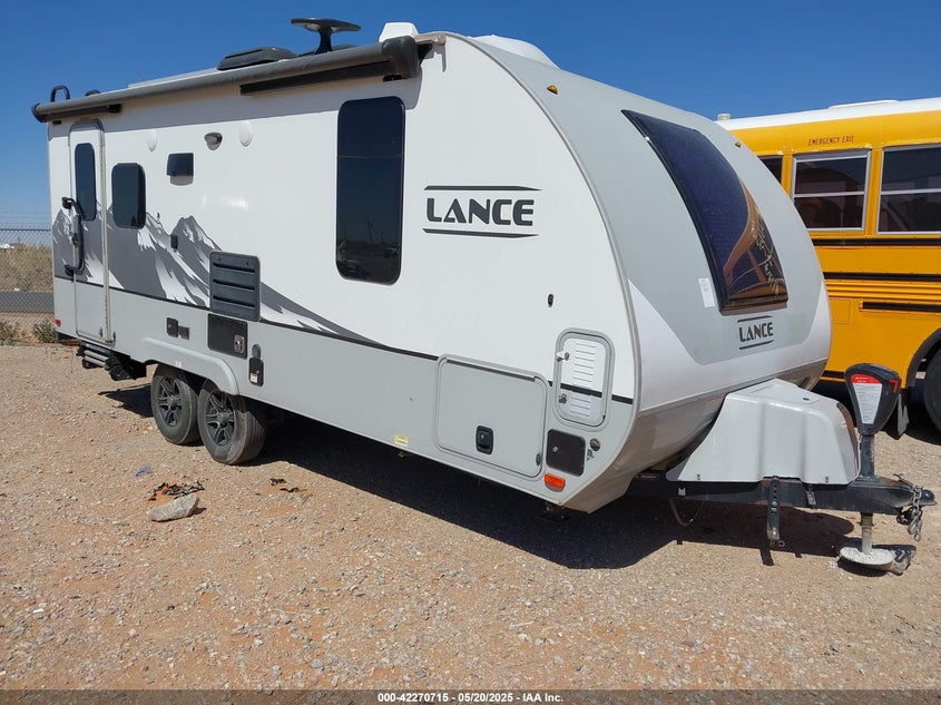 2021 LANCE OTHER  (VIN: 56YTT1921ML329812)