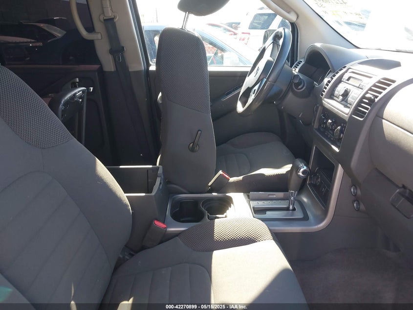 2011 NISSAN PATHFINDER VIN: 5N1AR1NB5BC621371