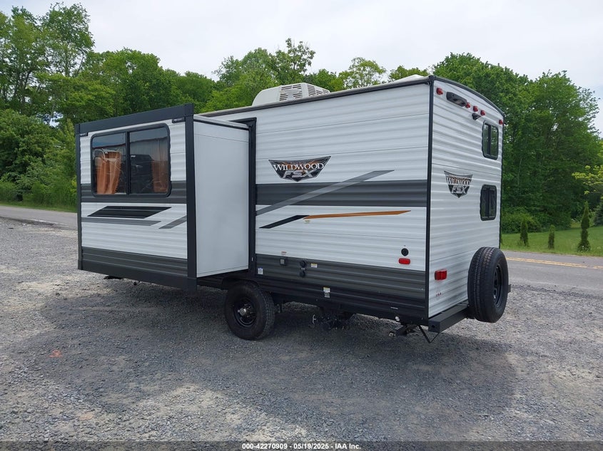 2023 FOREST RIVER WILDWOOD FSX 178BHSK (VIN: 5ZT2WDGC3PN501295