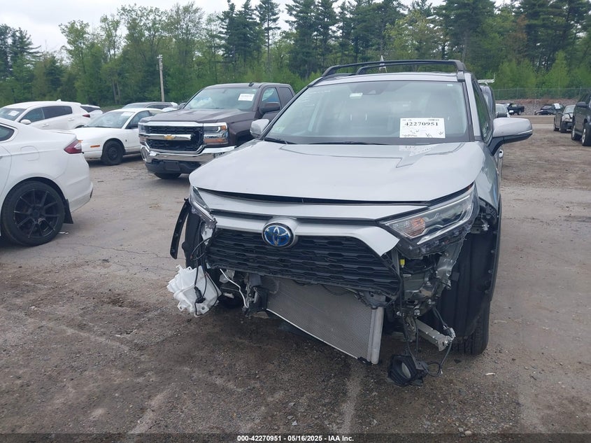 VIN 2T3RWRFV5KW004833 2019 TOYOTA RAV4 HYBRID XLE