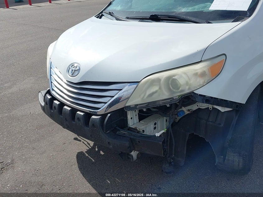 2012 Toyota Sienna Limited 7 Passenger VIN: 5TDDK3DC4CS043288 Lot: 42271108