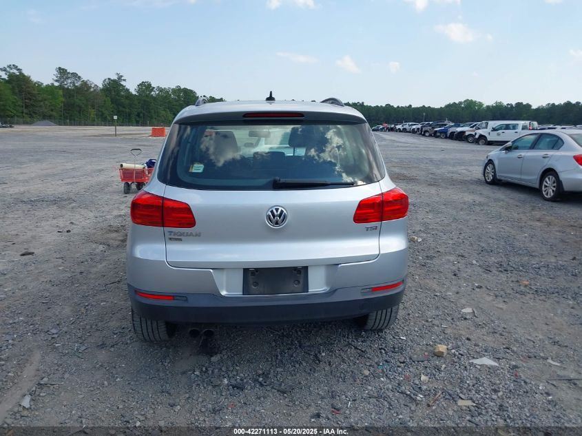 2018 Volkswagen Tiguan Limited 2.0T VIN: WVGAV7AX4JK003057 Lot: 42271113